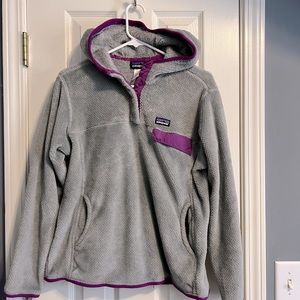 Patagonia Women’s hooded fleece